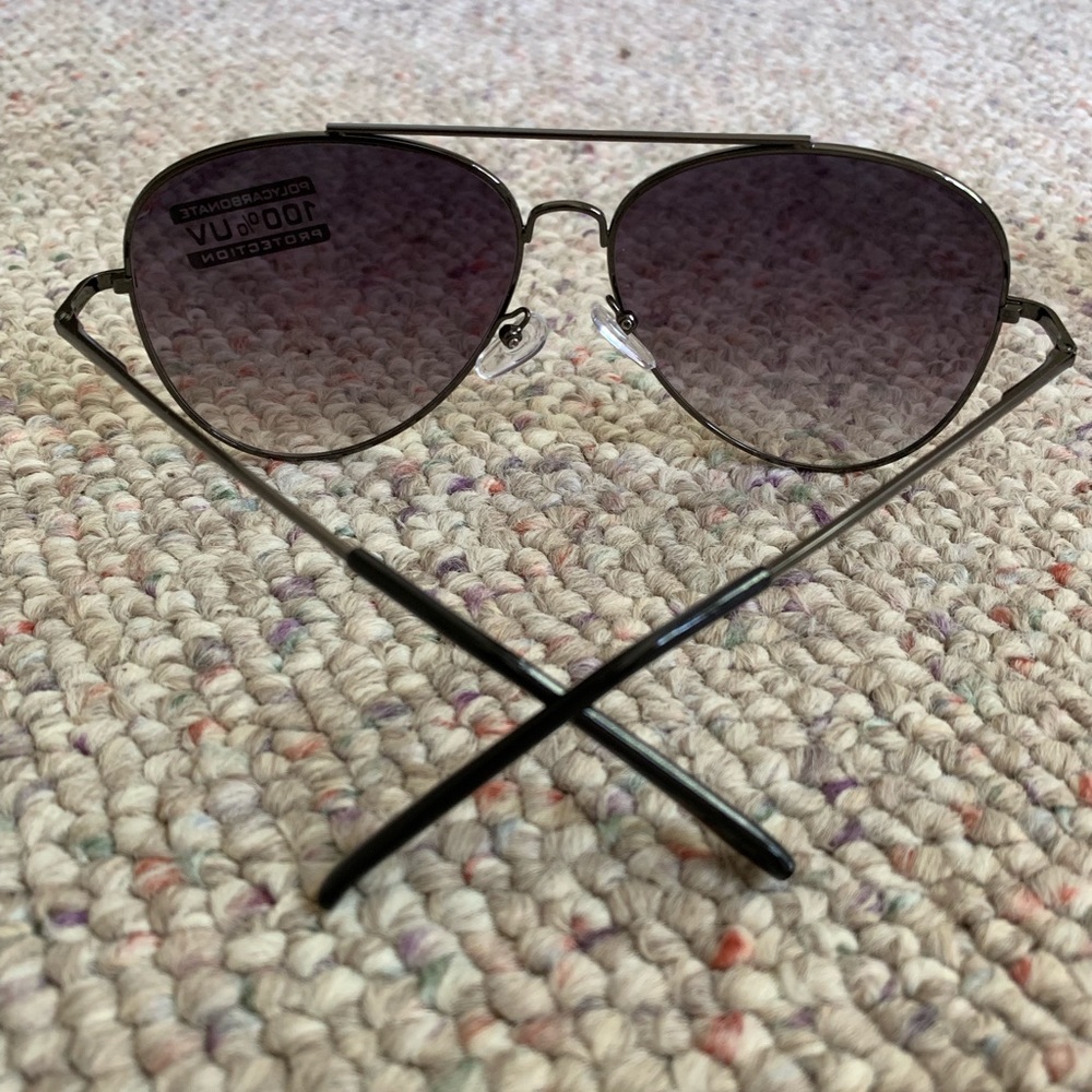 CLASSIC AVIATOR Sunglasses Black on Black NWT - Picture 3 of 6